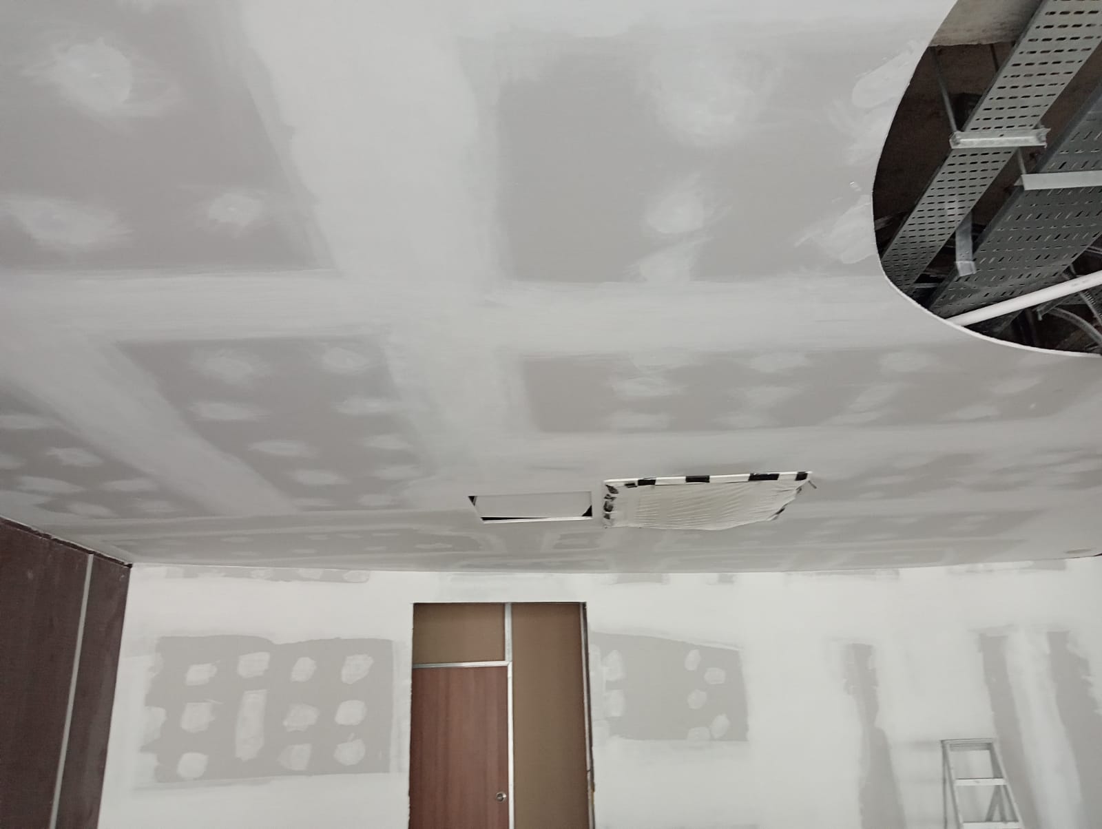 Ceiling & Partitions Work